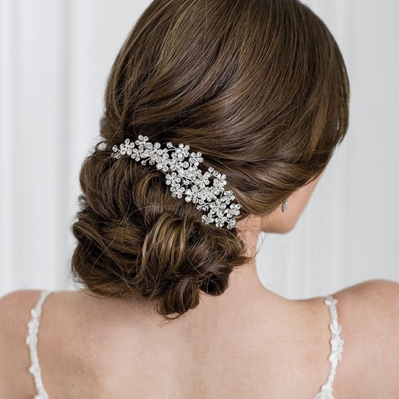 Bridal Hair Accessory with Sparkling Crystal Beading - Picture 1 of 7